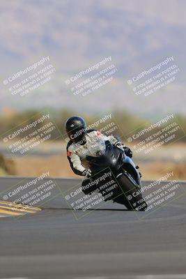 media/Sep-11-2022-SoCal Trackdays (Sun) [[81b7e951af]]/Turn 14 (1130am)/